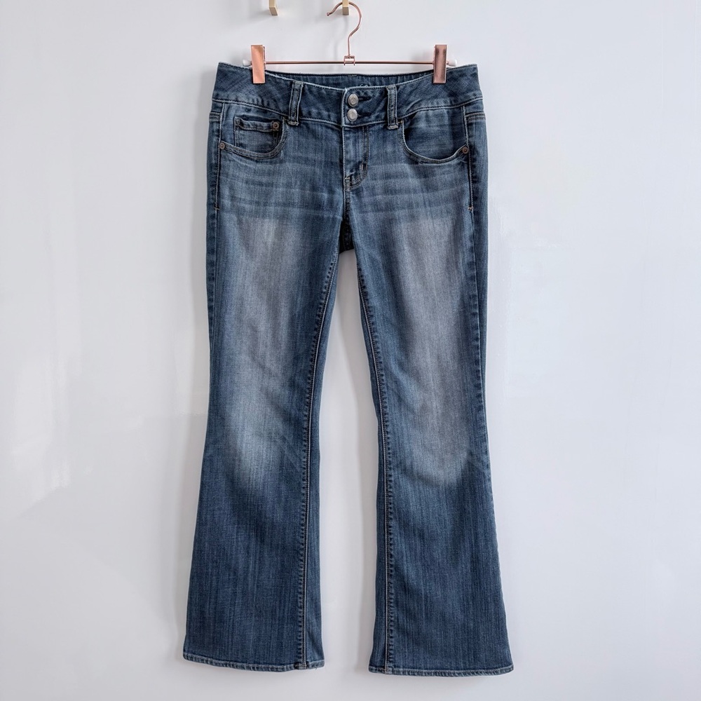 AEO Artist Flare Jeans 4 Short